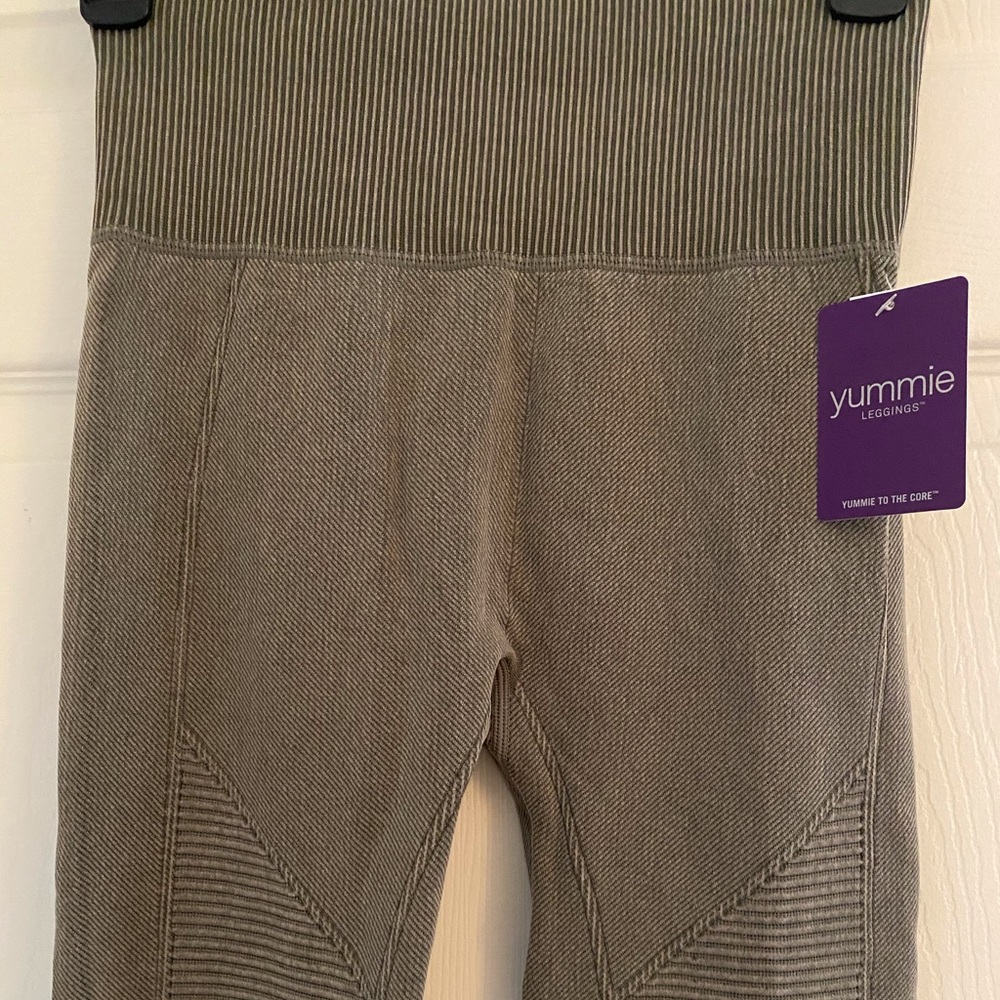 YUMMIE SEAMLESS WASHED LOOK LEGGINGS S/M